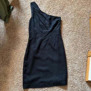 One shoulder dress